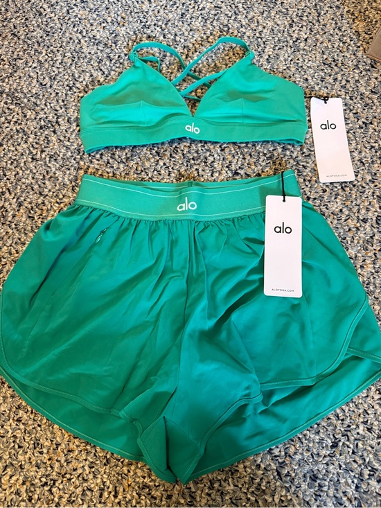 ALO Yoga Pants - NWT ALO YOGA Spruce Green Set: Match Point Shorts and Splendor Bra